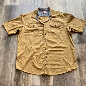 Men’s Short Sleeve Button Down Wrangler Shirt Size L/G Beige/Tan Colour